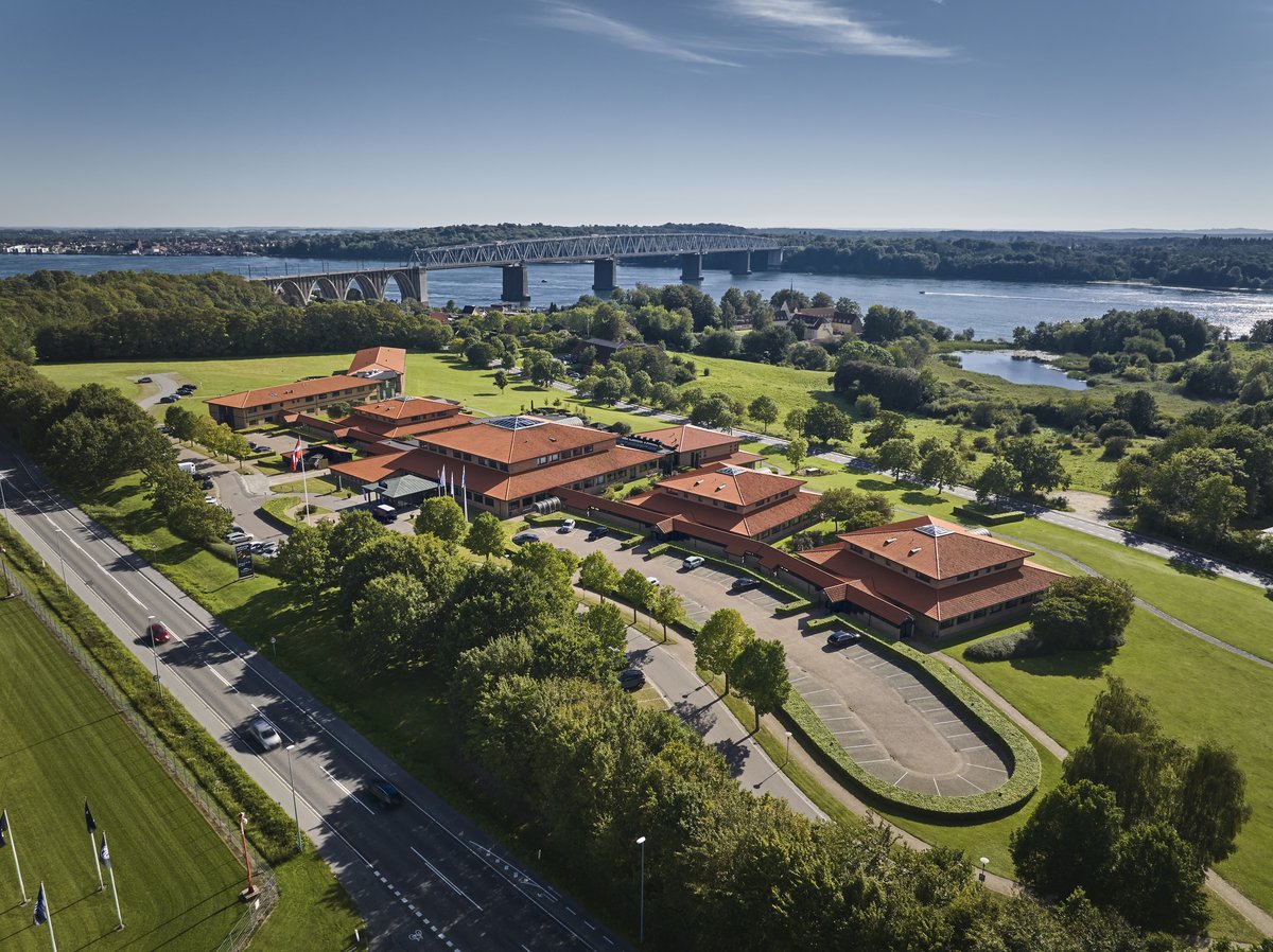 Arial picture of hotel 